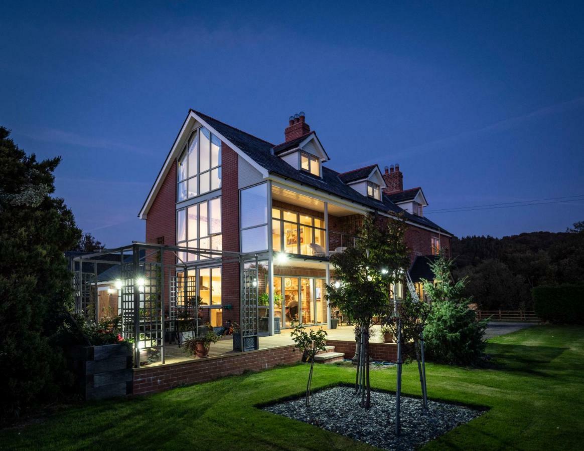 ニュータウン Rhyd Lydan Bed & Breakfast エクステリア 写真