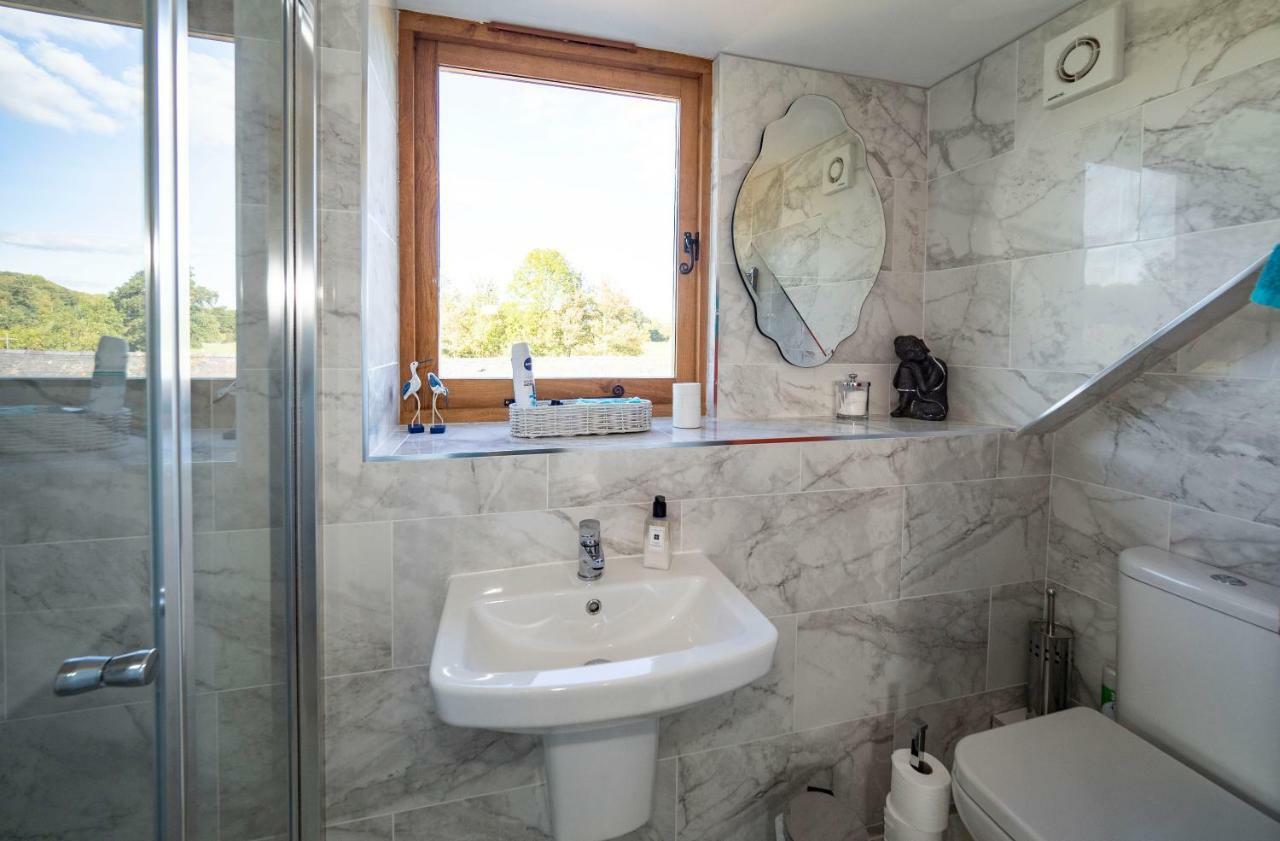 ニュータウン Rhyd Lydan Bed & Breakfast エクステリア 写真